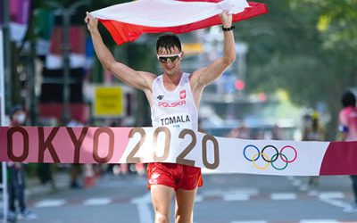 Zwycięski Dawid  Tomala na mecie podczas igrzysk olimpijskich w Tokio,  6 sierpnia 2021 r. Źródło: PAP / EPA